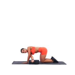 Thread the Needle with Foam Roller Assist 
  loading=